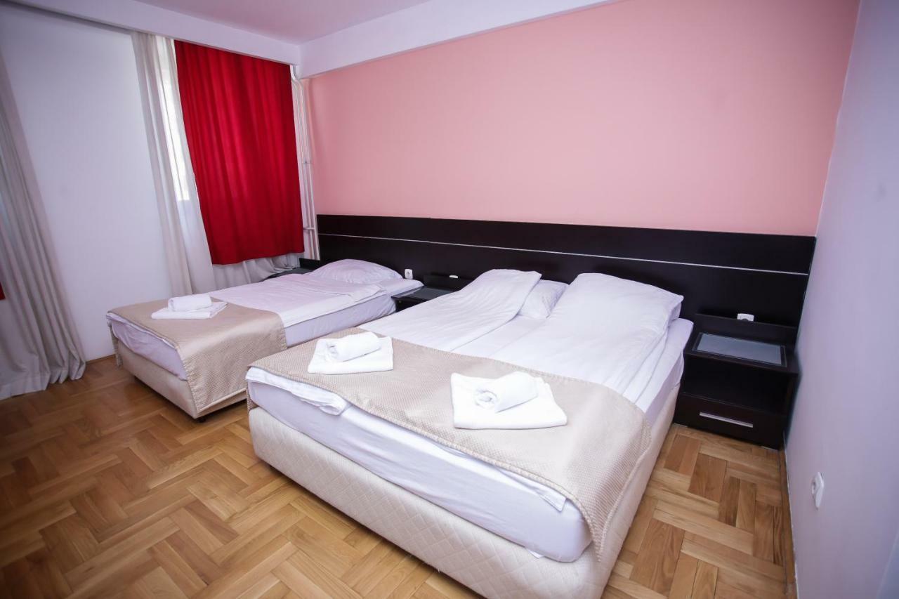 Hotel Beograd - Yu Lukavica Exteriér fotografie